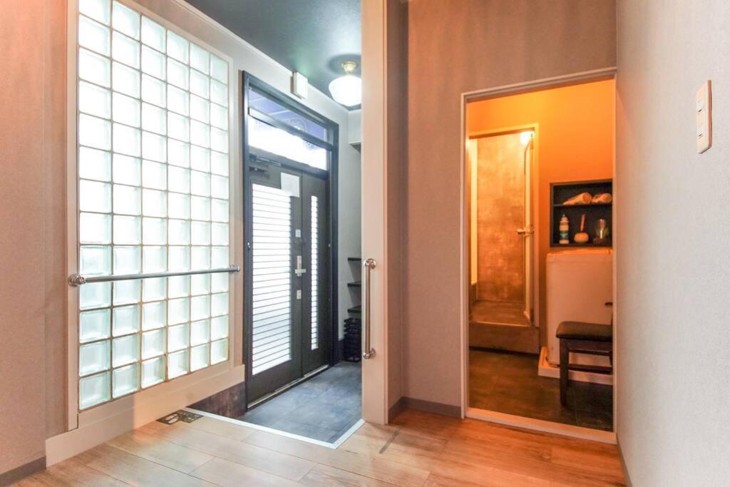 Sanacion Namba 難波千日前の5Ldk120平米 駅徒歩2分 広々バルコニーでバーベキューも可能 Apartment Осака Екстериор снимка